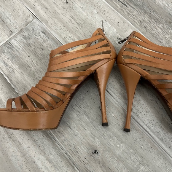 Vera Wang Lavendar Label Platform Heels (38 EU) - Picture 3 of 10